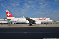 HB-IJQ @ EDDL - Airbus A320-214 - LX SWR Swiss International Airlines 'Locarno' - 701 - HB-IJQ - 04.07.2016 - DUS - by Ralf Winter
