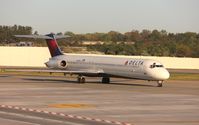 N933DL @ KATL - MD-88