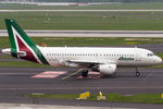 EI-IMG @ EDDL - Alitalia - by Air-Micha