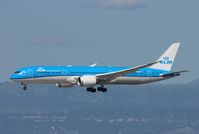 PH-BHI - B789 - KLM