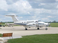 N166SA @ I68 - Beech King Air 300 throttling up - by Christian Maurer