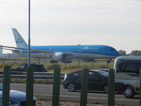 PH-BHF @ EHAM - KLM 787 - by fink123