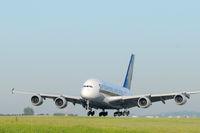 9V-SKK @ LFPG - CDG landing - by Photoplanes