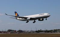 D-AIKP @ MIA - Lufthansa - by Florida Metal