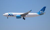 F-GRSQ @ LAX - XL Airways - by Florida Metal