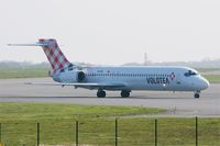 EC-MFJ @ LFRB - Boeing 717-2CM, Taxiing to boarding area, Brest-Bretagne airport (LFRB-BES) - by Yves-Q