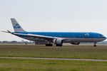 PH-AKB @ EHAM - KLM Royal Dutch Airlines - by Air-Micha