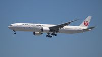 JA742J @ LAX - Japan Airlines - by Florida Metal
