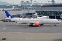 LN-RKT @ VHHH - Bele Viking, SAS A333, departing. - by FerryPNL