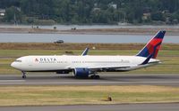 N177DZ @ KPDX - Boeing 767-300