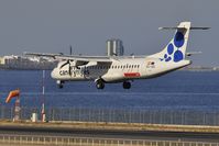 EC-IZO @ GCRR - CanaryFly PM729 landing  from Las Palmas (LPA) - by JC Ravon - FRENCHSKY