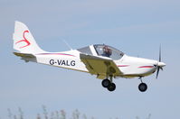 G-VALG @ X3CX - Landing at Northrepps. - by Graham Reeve