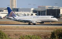 N113SY @ LAX - United Express