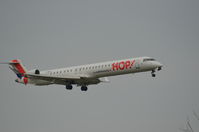 F-HMLL @ EHAM - HOP CRJ1000 - by fink123