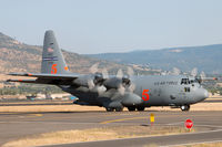 94-7315 @ KMFR - MAFFS 5 taxiing into the Medford Air Tanker Base.