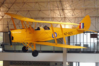 NZ825 @ NZWG - At the Air Force Museum in Christchurch - by Micha Lueck