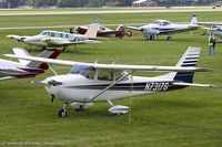 N7317G @ KOSH - Cessna 172K Skyhawk  C/N 17259017, N7317G - by Dariusz Jezewski www.FotoDj.com