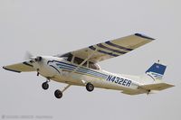 N432ER @ KOSH - Cessna 172R Skyhawk  C/N 17280652, N432ER - by Dariusz Jezewski www.FotoDj.com