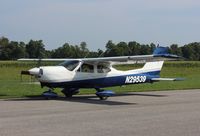 N29539 @ KMDH - Cessna 177