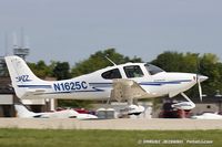 N1625C @ KOSH - Cirrus SR22  C/N 584, N1625C - by Dariusz Jezewski www.FotoDj.com