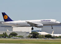 D-AIZJ photo, click to enlarge D-AIZJ photo, click to enlarge
