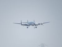 N422NA @ 3602 - Landing - by Canonman