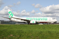 PH-HSK @ EHAM - Transavia Boeing 737 - by Andreas Ranner