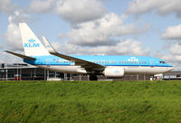 PH-BGN @ EHAM - KLM Boeing 737 - by Andreas Ranner