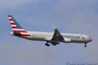 N392AN @ KJFK - Boeing 767-323/ER - American Airlines  C/N 29429, N392AN - by Dariusz Jezewski www.FotoDj.com