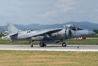 VA1B-25 @ LFTH - Taxiing - by micka2b