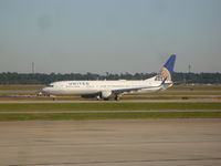 N69839 @ IAH - Boeing 737-924ER - by Christian Maurer