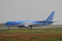 OO-JAU @ LFRB - Boeing 737-8K, Taxiing to holding point rwy 07R, Brest-Bretagne airport (LFRB-BES) - by Yves-Q