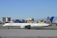 N57852 @ KLAS - Boeing 757-324 - Continental Airlines  C/N 32811, N57852 - by Dariusz Jezewski  FotoDJ.com