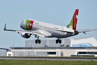CS-TPW @ LPPT - Coimbra TAP Express landing runway 03 - by JC Ravon - FRENCHSKY