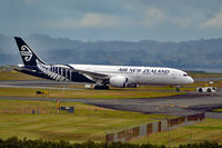 ZK-NZD @ NZAA - At Auckland - by Micha Lueck