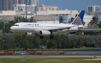 N476UA @ FLL - United