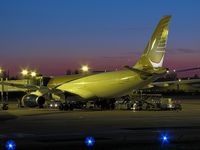 A9C-KF @ LFPG - Colors'night of CDG terminal 1 parking Zoulou - by JC Ravon - FRENCHSKY