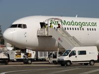 5R-MFJ @ LFPG - AIR MADAGASCAR at CDG T1 (09/30/13 b/u KMZJ) - by JC Ravon - FRENCHSKY
