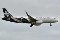 ZK-OXF @ NZAA - At Auckland - by Micha Lueck