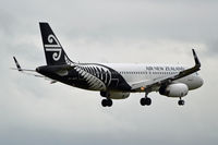 ZK-OXF @ NZAA - At Auckland - by Micha Lueck