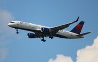 N537US @ DTW - Delta - by Florida Metal