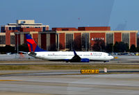 N3757D @ KATL - Taxi for takeoff Atlanta - by Ronald Barker