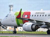 CS-TTX @ LPPT - PORTO TP522 departure to Stuttgart (STR) - by JC Ravon - FRENCHSKY