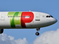 CS-TOB @ LPPT - TAP Air Portugal 282 from Maputo landing runway 03 - by JC Ravon - FRENCHSKY
