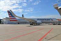 N346AN @ EDDL - Boeing 767-323ER - AA AAL American Airlines - 33085 - N346AN - 04.07.2016 - DUS - by Ralf Winter