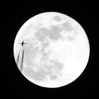 HA-LXE @ OFF AIRPOR - Passing 'blue moon' - by ghans