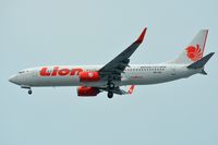 PK-LKI @ WIII - Lion Air B739 on short finals. - by FerryPNL