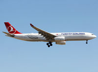 TC-LOB - A333 - Turkish Airlines