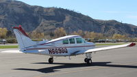 N6698Q - 1983 Beech C23 SUNDOWNER 180, Lycoming O&VO-360 180 Hp, taxi to Rwy 04 - by Doug Robertson