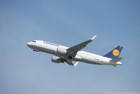 D-AIUX @ EDDL - Airbus A320-214(W) - LH DLH Lufthansa - 7256 - D-AIUX - 23.05.2017 - DUS - by Ralf Winter